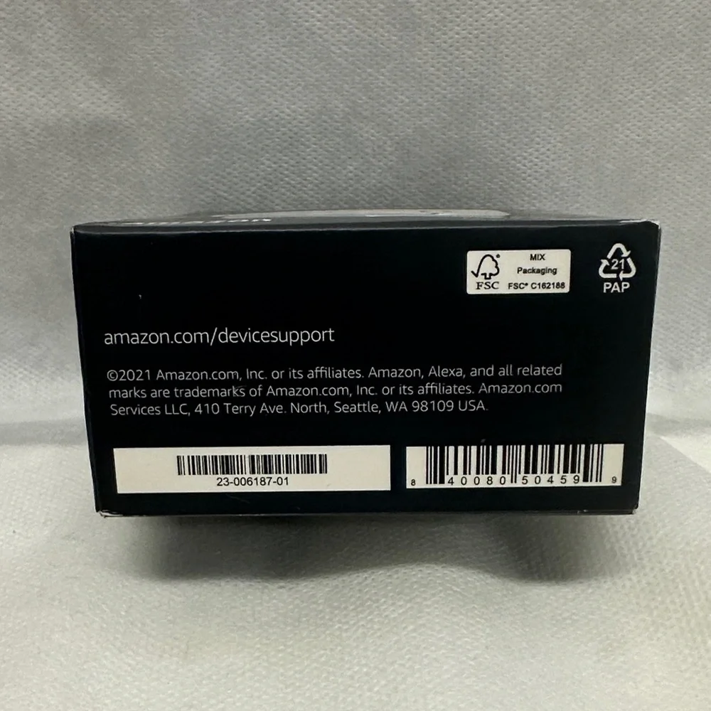 Amazon Smart Plug in White - Picture 4 of 4